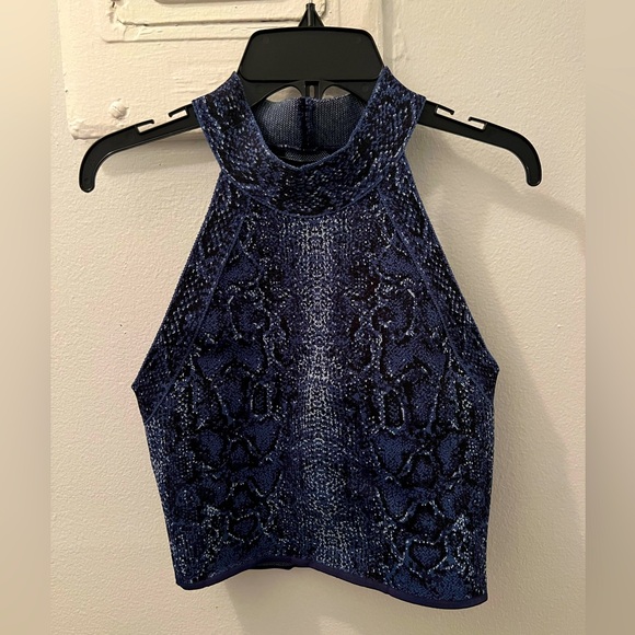 BCBG top - Picture 2 of 3